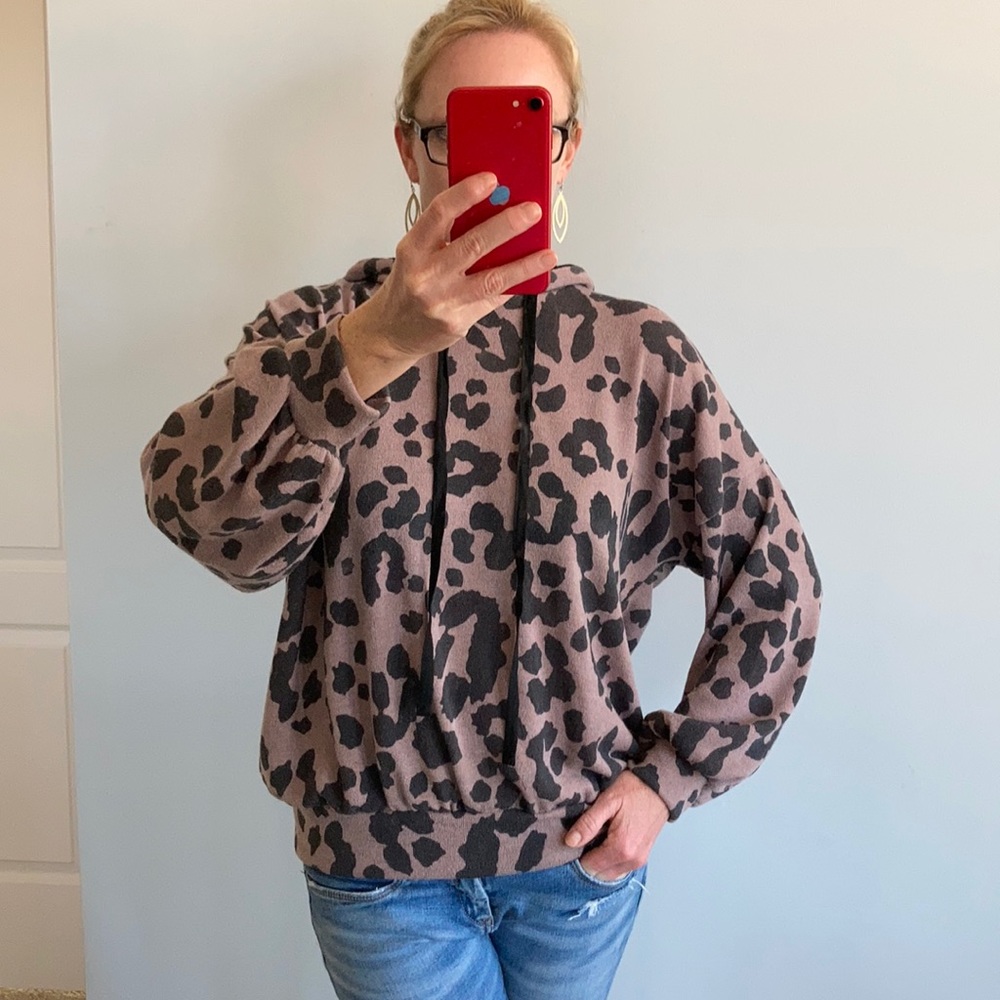 Hooded, Animal Print Pullover Style Top - Picture 3 of 9